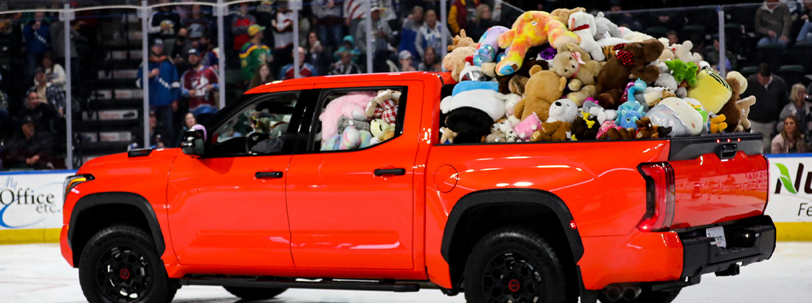 Henderson Spoils Teddy Bear Toss with 3-2 Win over Eagles