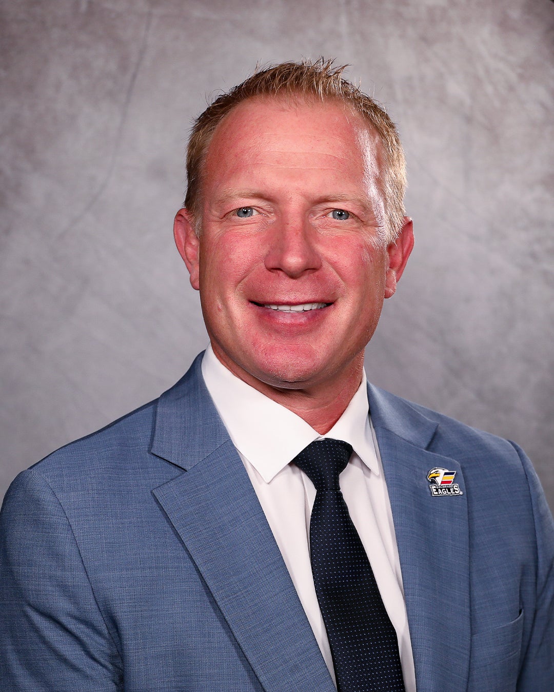 Bach_Ryan_2025_3x4-2-2.jpg